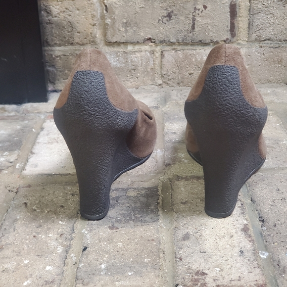 Michael Kors Wedge Shoes - Picture 4 of 5